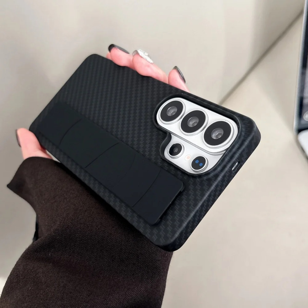 Wrist Wraps - Carbon Fiber Texture Wrist Strap Phone