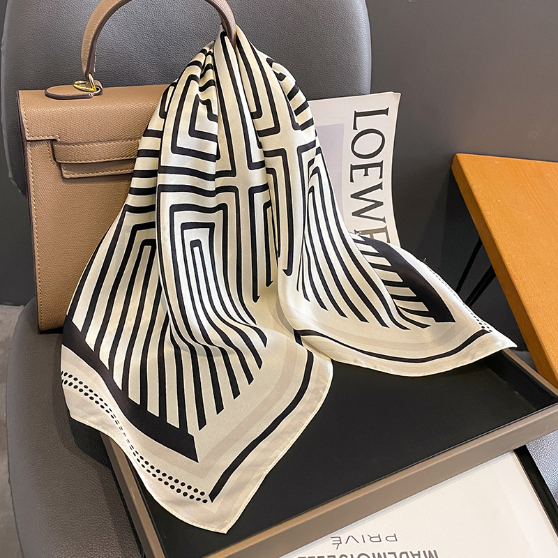 Luxury Brand Neckerchief Sprin - огляд і ціна Wrist Wraps