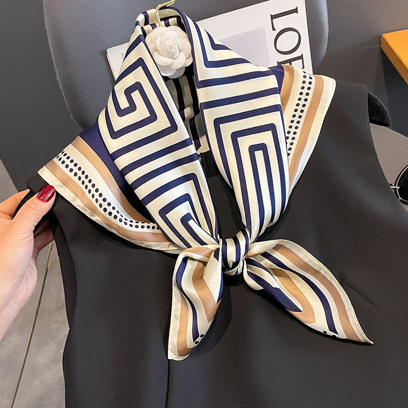 Luxury Brand Neckerchief Sprin - огляд і ціна Wrist Wraps